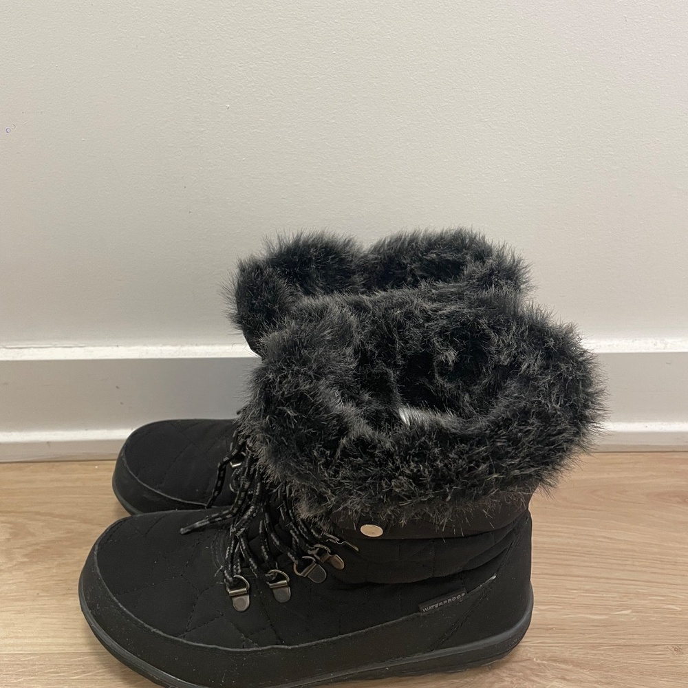 Element Winter Boots - Picture 4 of 5